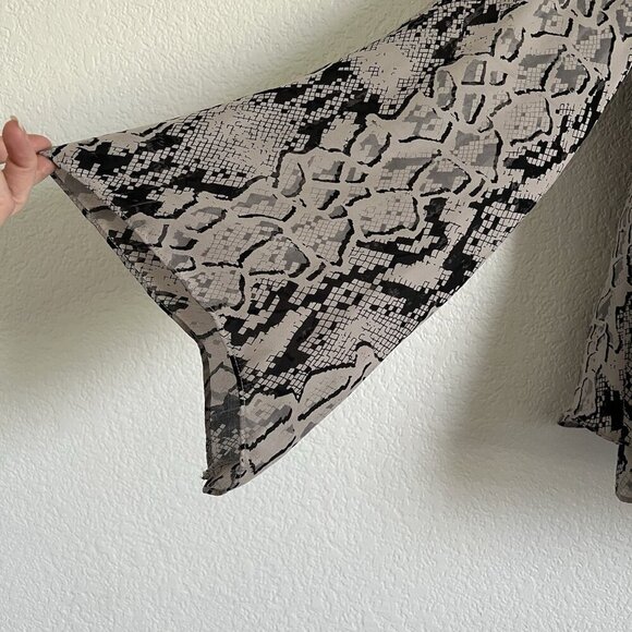 Parker Blouse XS Silk Snakeskin Bell Sleeve Asymmetrical Layered Tiered Blouse - Picture 3 of 8